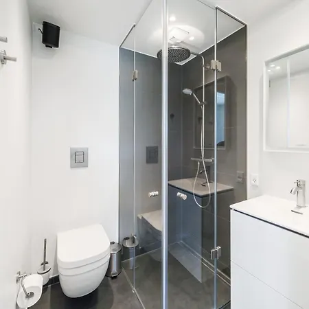 Top-class 1-bedroom In Apartment *